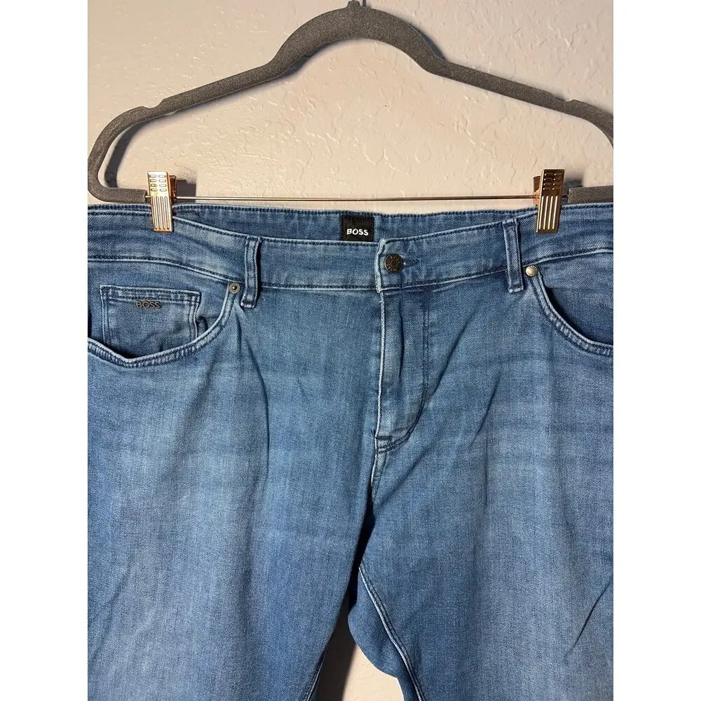 Hugo Boss Men's Maine Regular Fit Jeans Light Wash Cashmere Touch Denim 38/30